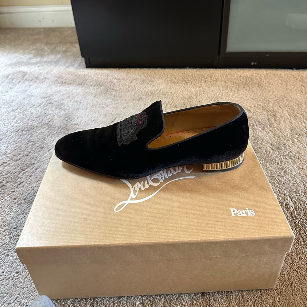 CHRISTIAN LOUBOUTIN DANDELION LOAFERS 42.5